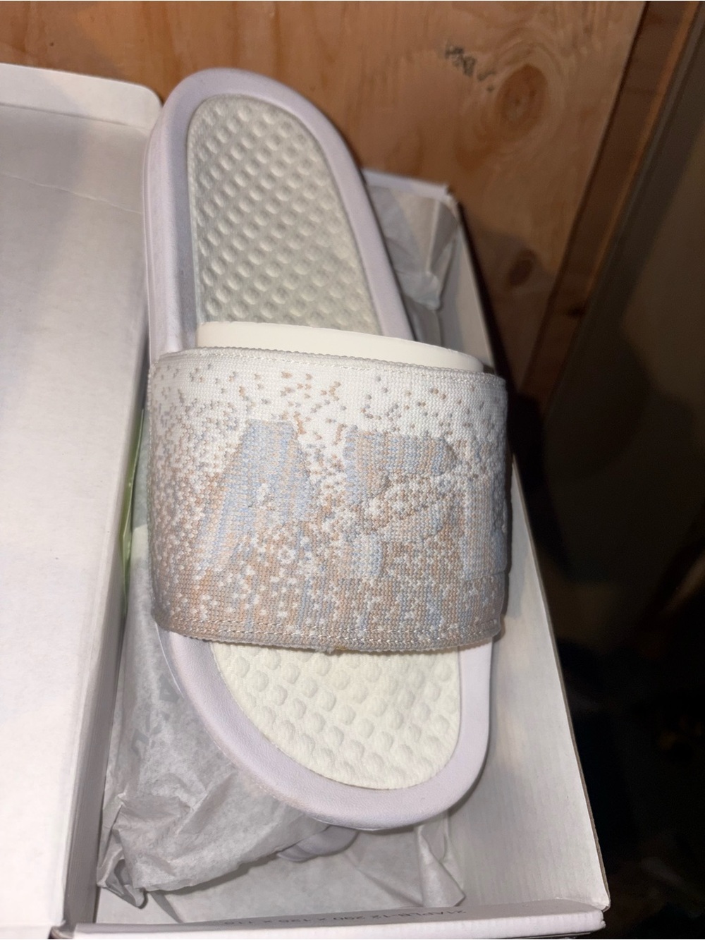APL Women's BL Techloom Slide - White with Green Accent